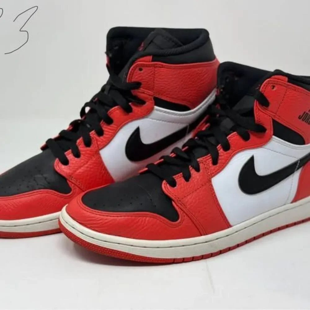 Air Jordan 1 Retro High Rare Air Chicago